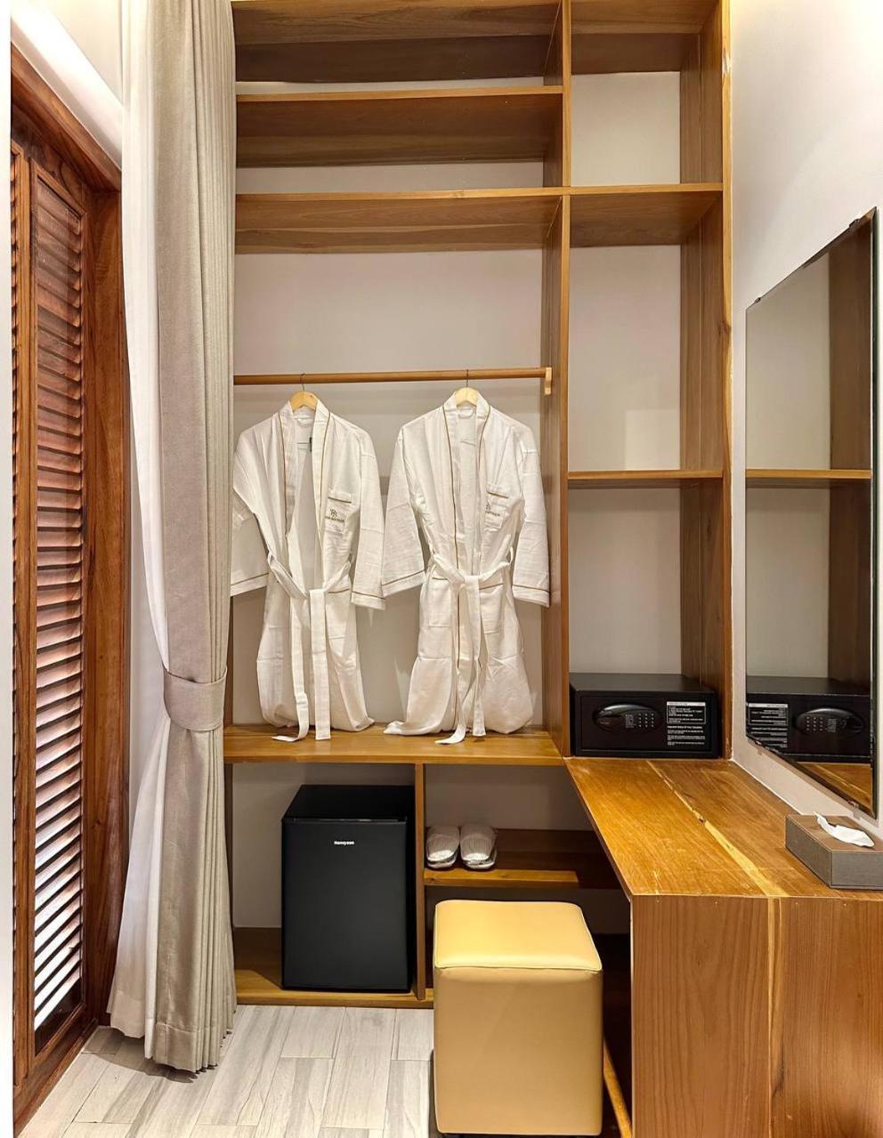 Superior Twin Room with Garden View